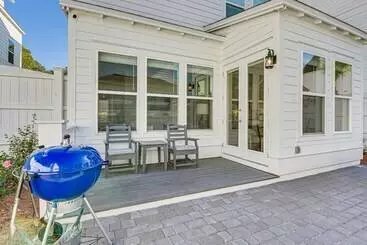 コテージ Spacious Inlet Beach Home ~ 1/2 Mi To Beach!