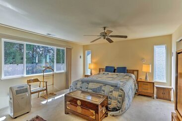 Сельский дом Lake Almanor Country Club Home W/ Views & Kayaks!