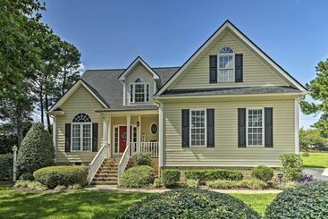 بيت ريفى Wake Forest Family Home W/ Porch & Bonus Room