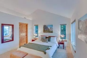 Mökkimajoitus Beautiful Lake Arrowhead Cabin W/ Ev Charger