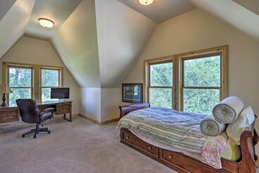 茅舍 Fruita Victorian Home W/ Hot Tub + Mountains!