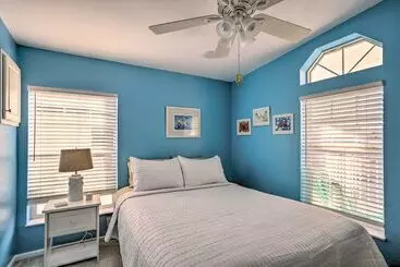 Mökkimajoitus Nettles Island Jensen Beach Home: Walk To Ocean!