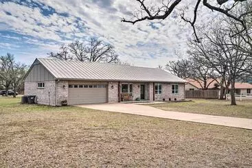 コテージ Ranch House W/ Large Backyard   Near Fishing
