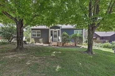 コテージ Updated Fayetteville Home < 2 Miles To Uark!