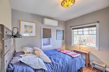 Charming Craftsman Cottage With Garden & Hot Tub!