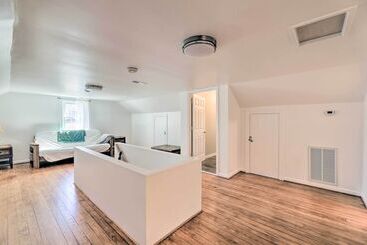 별장 Convenient Jacksonville Home W/ Yard & Patio!