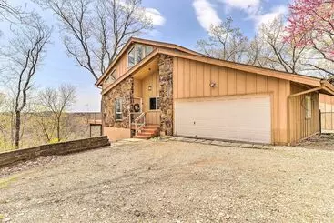 Mökkimajoitus Eureka Springs Gem: 2 Decks, Mtn + Lake Views