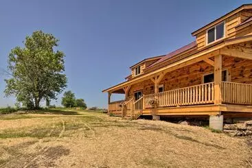コテージ Cabin On 35 Acre Farm In Blanchardville W/ Trails!