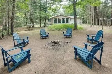 コテージ Rhinelander Home   Jennie Webber Lake On Site