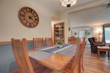 بيت ريفى Rhinelander Home   Jennie Webber Lake On Site