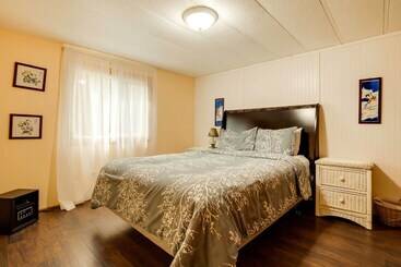 Kır Evi Brookings Home W/ Deck, 1/2 Mi To Harris Beach!