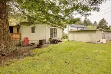 Mökkimajoitus Brookings Home W/ Deck, 1/2 Mi To Harris Beach!