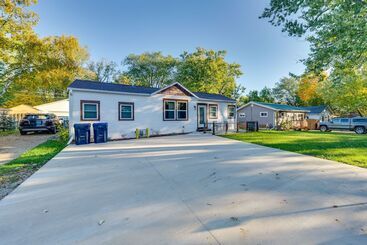 コテージ Charming Retreat   Walk To Lake Koshkonong!