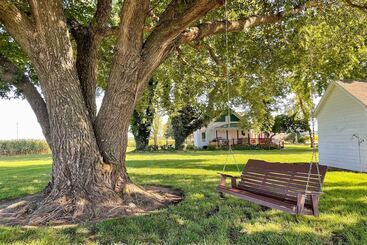 Countryside Cottage W/ Large Yard Near Topeka