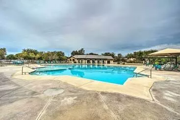 Gîte Rural Gorgeous Family Home W/ Yard Near Seaworld!