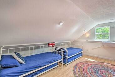 Vidéki Ház Tool Waterfront Home W/ Hot Tub & Fire Pit!