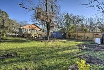 Mökkimajoitus Renovated Carrboro House With Deck & Fire Pit!