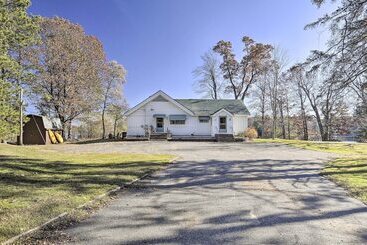 Kır Evi Retro Rhinelander Lake Retreat W/ Fire Pit!