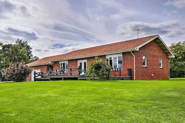 コテージ Ovid Home W/ Lake Views On Cayuga Wine Trail!