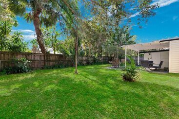 4 Mi To Dtwn: Jensen Beach Cottage