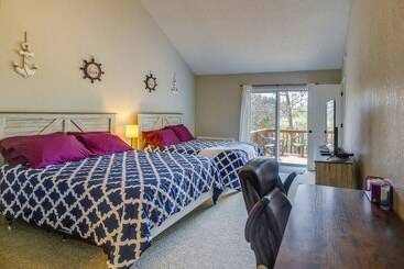 קוטג'' Walk To Lake: Osage Beach Home W/ Grill!