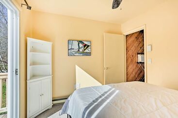 Vidéki Ház Fire Pit, Community Lakes: Serene Poconos Getaway!