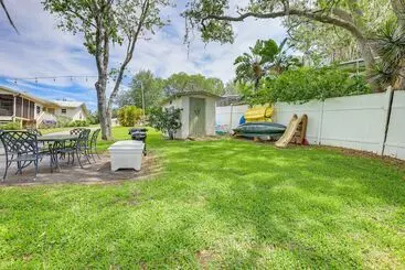 コテージ Private & Picturesque Escape On Lake Henry!