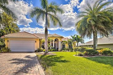 Dom wiejski Waterfront Pool & Spa: Relaxing Cape Coral Retreat