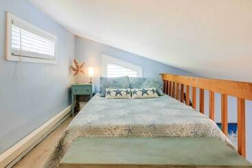 Tropical Cottage < 2 Mi To Hobe Sound Beach!