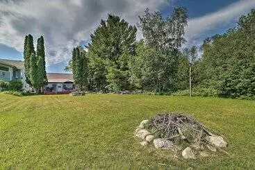 Mökkimajoitus 7 Mi To Nubs Nob: Lakefront Abode W/ Fire Pit!