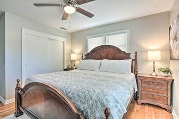 Dom wiejski Charming Springfield Home W/ Private Backyard