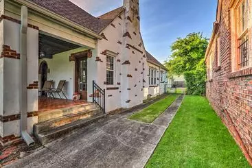 کلبه Cozy Birmingham Abode < 7 Mi To Downtown Fun!