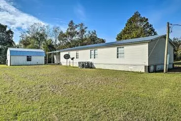 Mökkimajoitus Palatka Hideaway W/ Fireplace & Private Porch