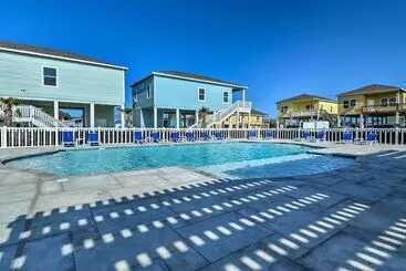 コテージ 6 Mi To Beach: Rockport Home W/ Pool Access!