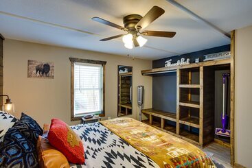 Vidéki Ház Updated Kingston Home W/ Private Hot Tub & Yard!