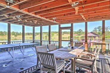 Cottage By The Pond  On Gorgeous Expansive Estate