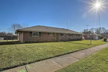 Mökkimajoitus Dayton Home W/ Patio & Fire Pit ~ 6 Mi Dtwn!