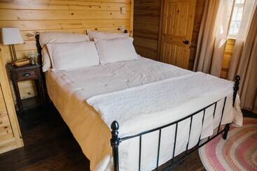 بيت ريفى Paradise Valley Cabin By Chico & Yellowstone Park!