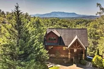 Mökkimajoitus Pigeon Forge Cabin W/ Amazing Mountain Views!