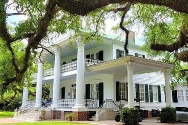 Fairfax Bed And Breakfast