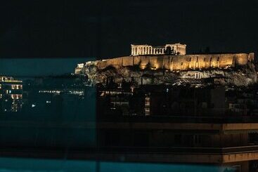 ホテル Athesense Suites