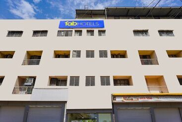 Otel Fabexpress Gauri Shree