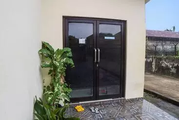 Otel Oyo 92076 Sky Residence Cengkeh