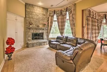 コテージ Luxe Bellevue Mansion Gated Yard + Grill!