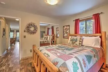 Mökkimajoitus Cabin W/ Hot Tub: 3 Mi To Main St Breckenridge!