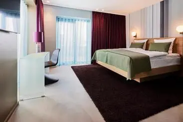 Hotel Kirk Suites