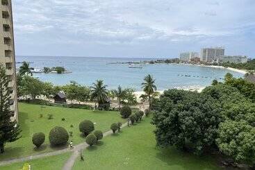 هتل آپارتمان Turtle Beach Towers Vacation