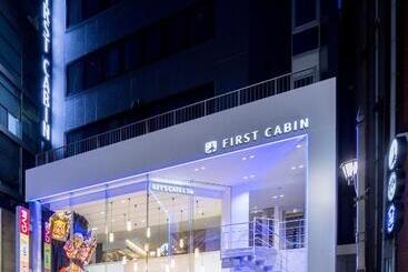מלון כמוסות First Cabin Akasaka