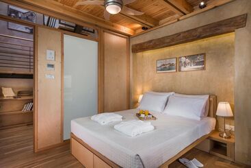 Жильё для туристов Neoria Houses