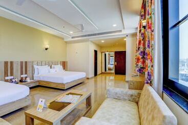 Отель Shree Nanda